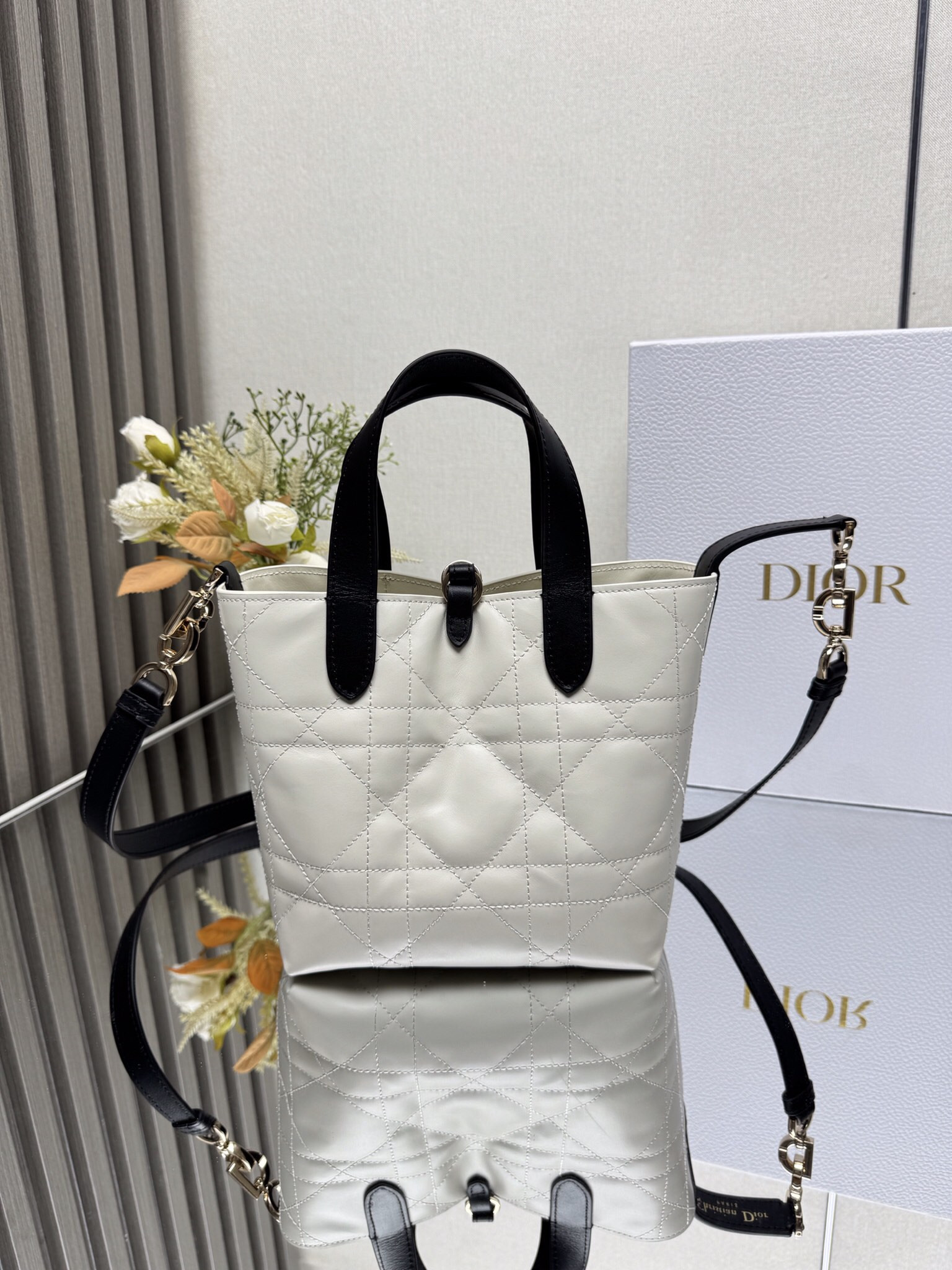 D10r Small D10r Toujours Vertical Bag 18.5x18.5x12cm