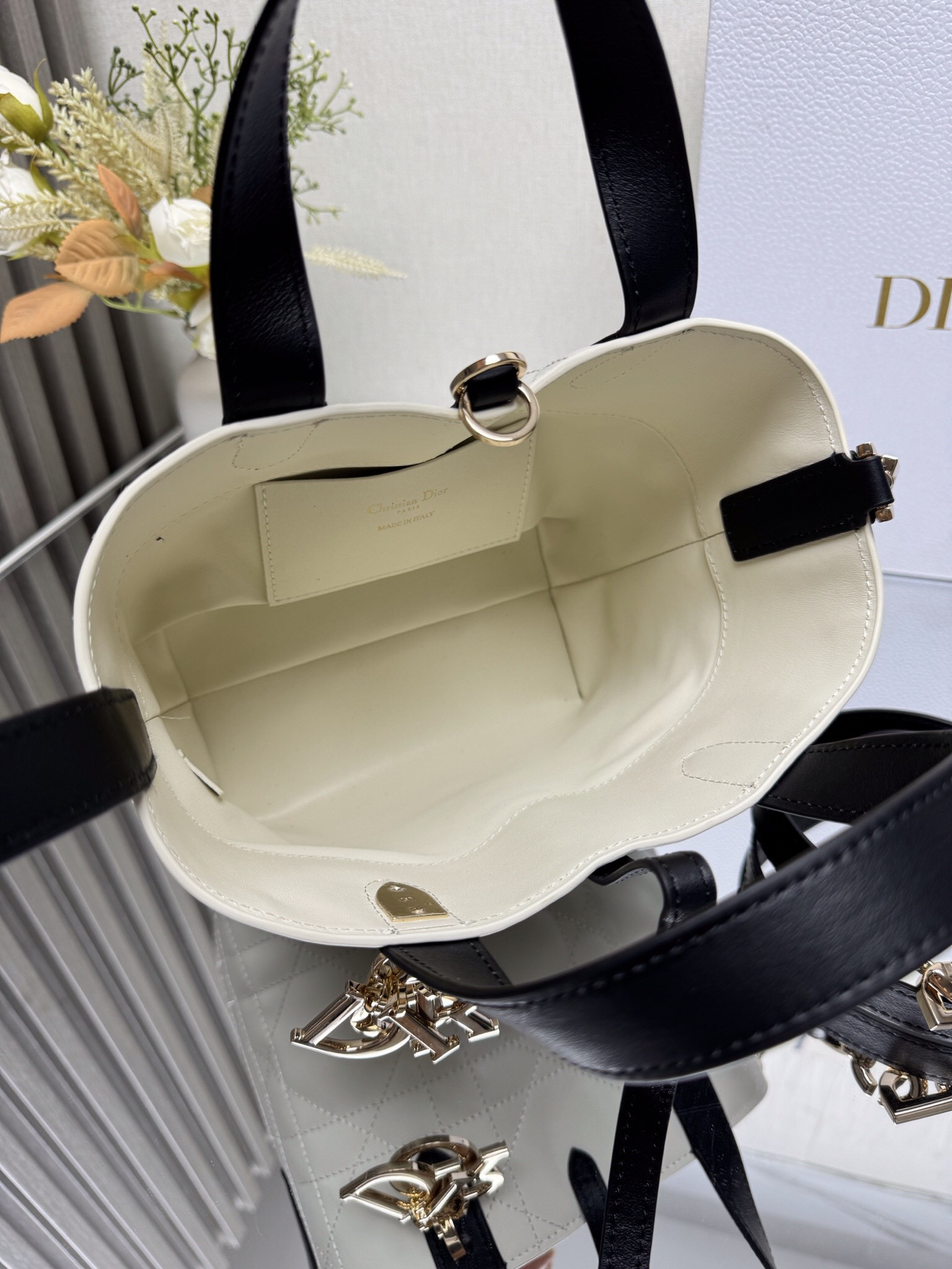 D10r Small D10r Toujours Vertical Bag 18.5x18.5x12cm