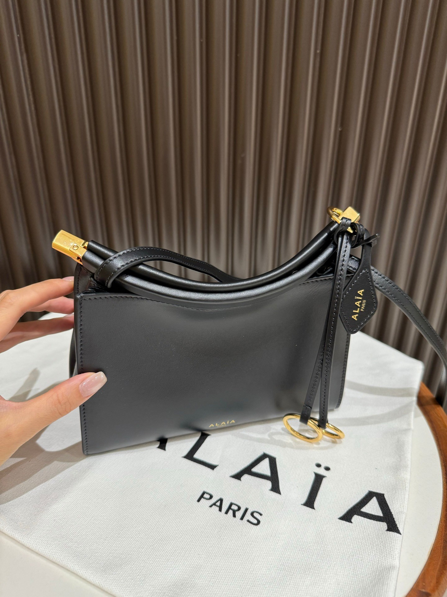 A1a1a LE CLICK SMALL SQUARE BAG 20x15x9cm