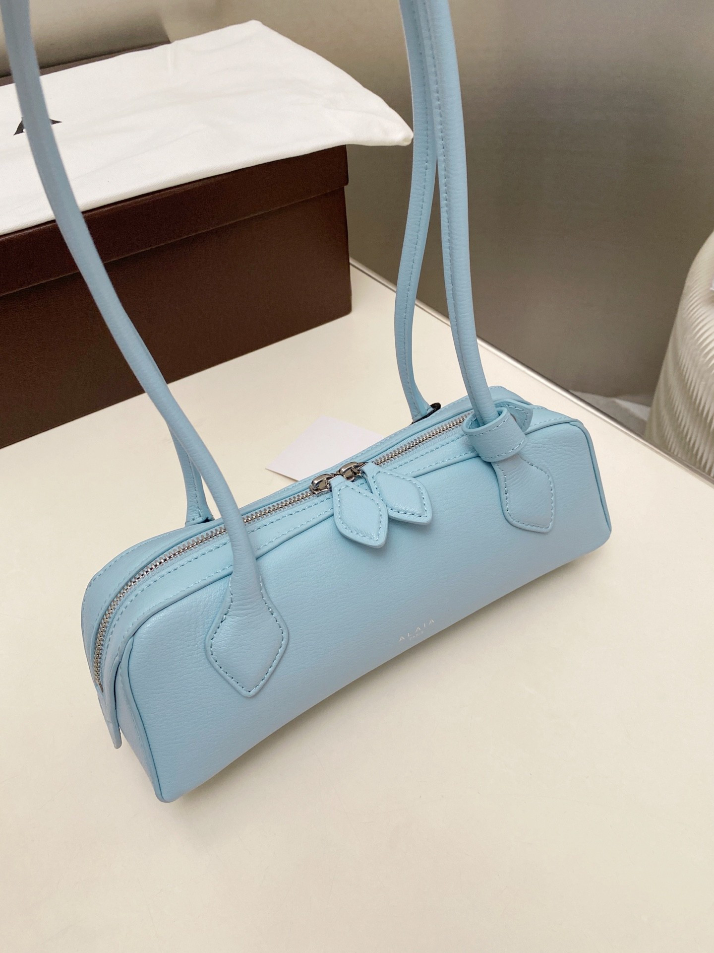 A1a1a LE TECKEL SMALL BAG 27x9x8cm