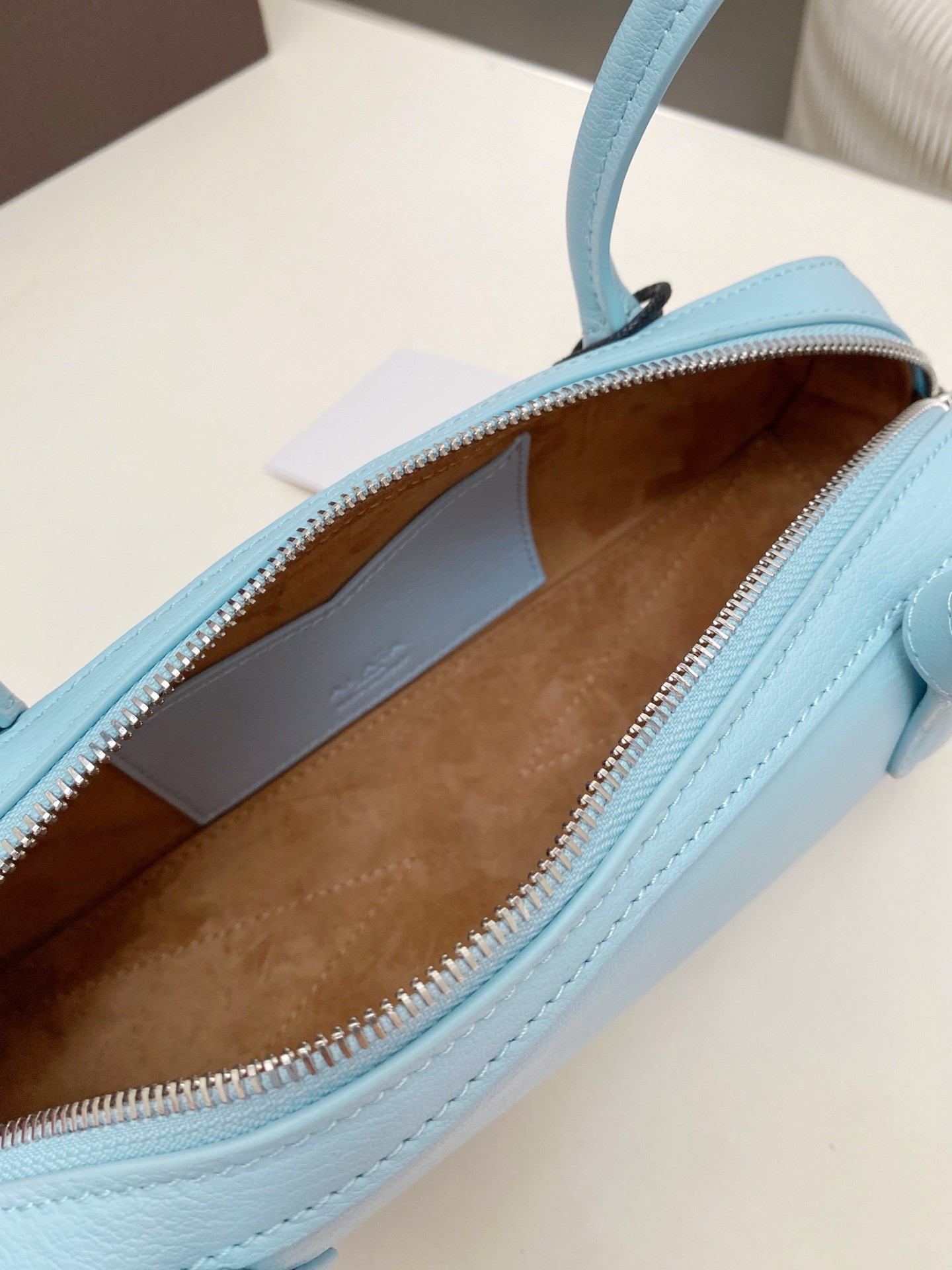 A1a1a LE TECKEL SMALL BAG 27x9x8cm
