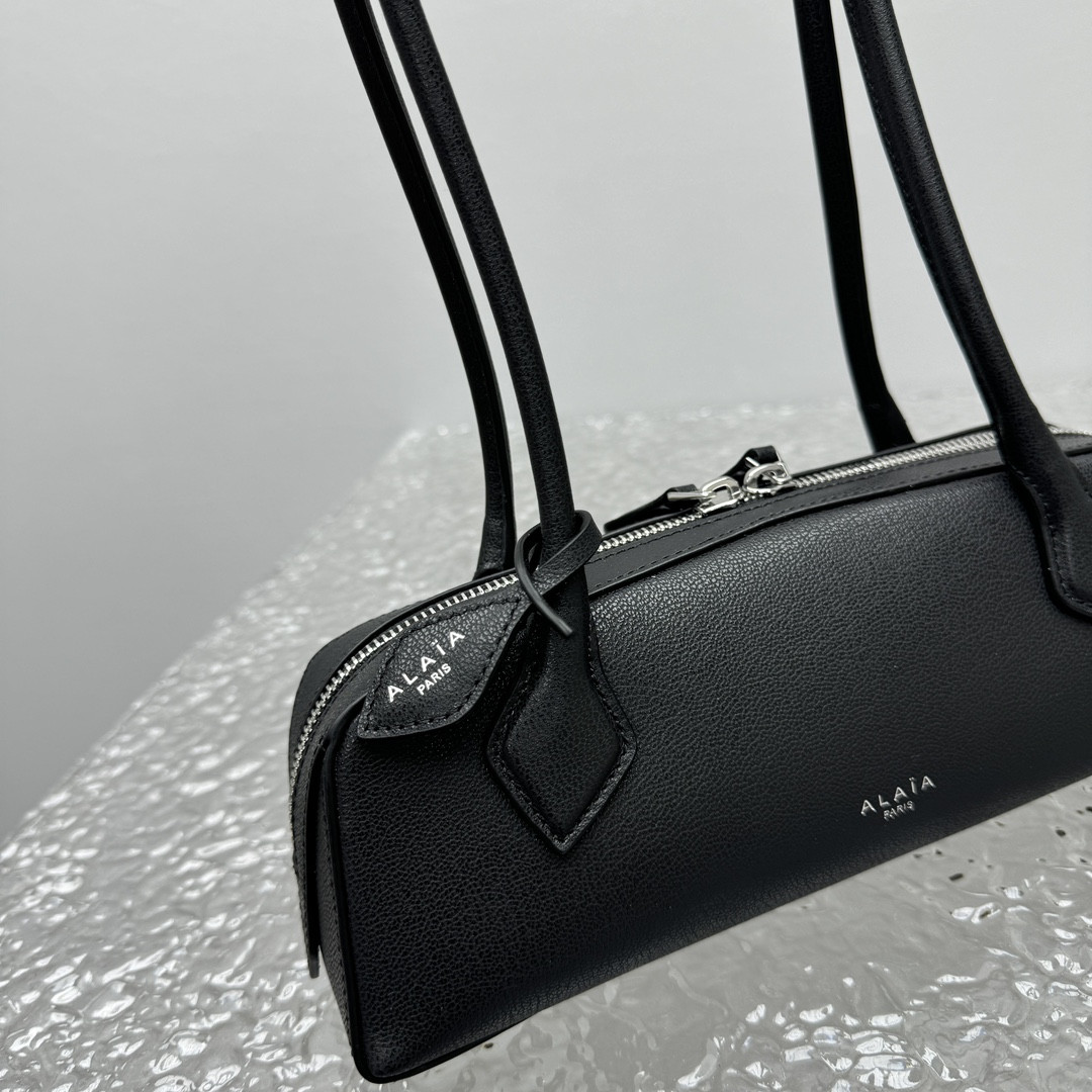 A1a1a LE TECKEL SMALL BAG 27x9x8cm