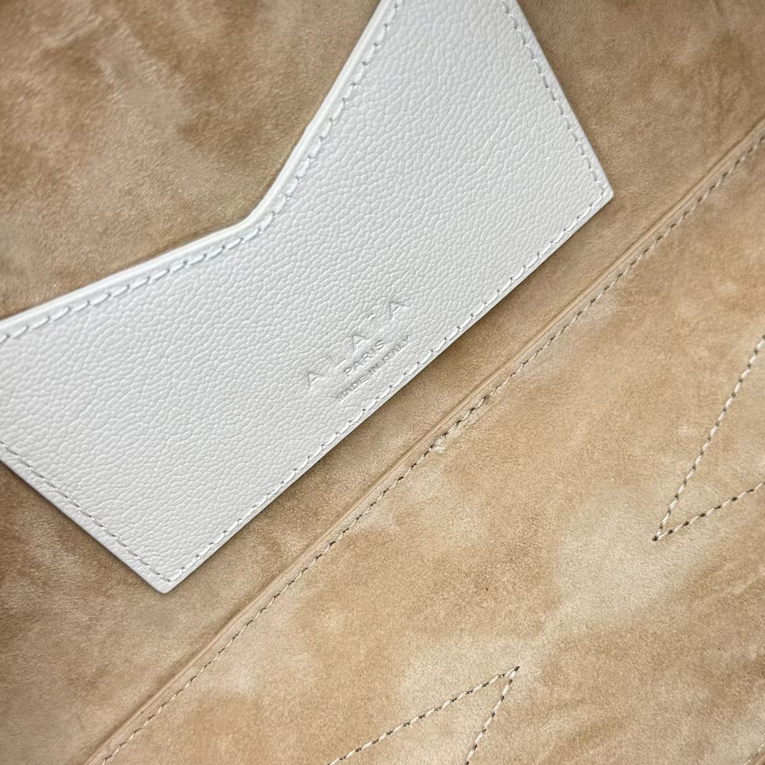 A1a1a LE TECKEL MEDIUM BAG 33x11x10cm