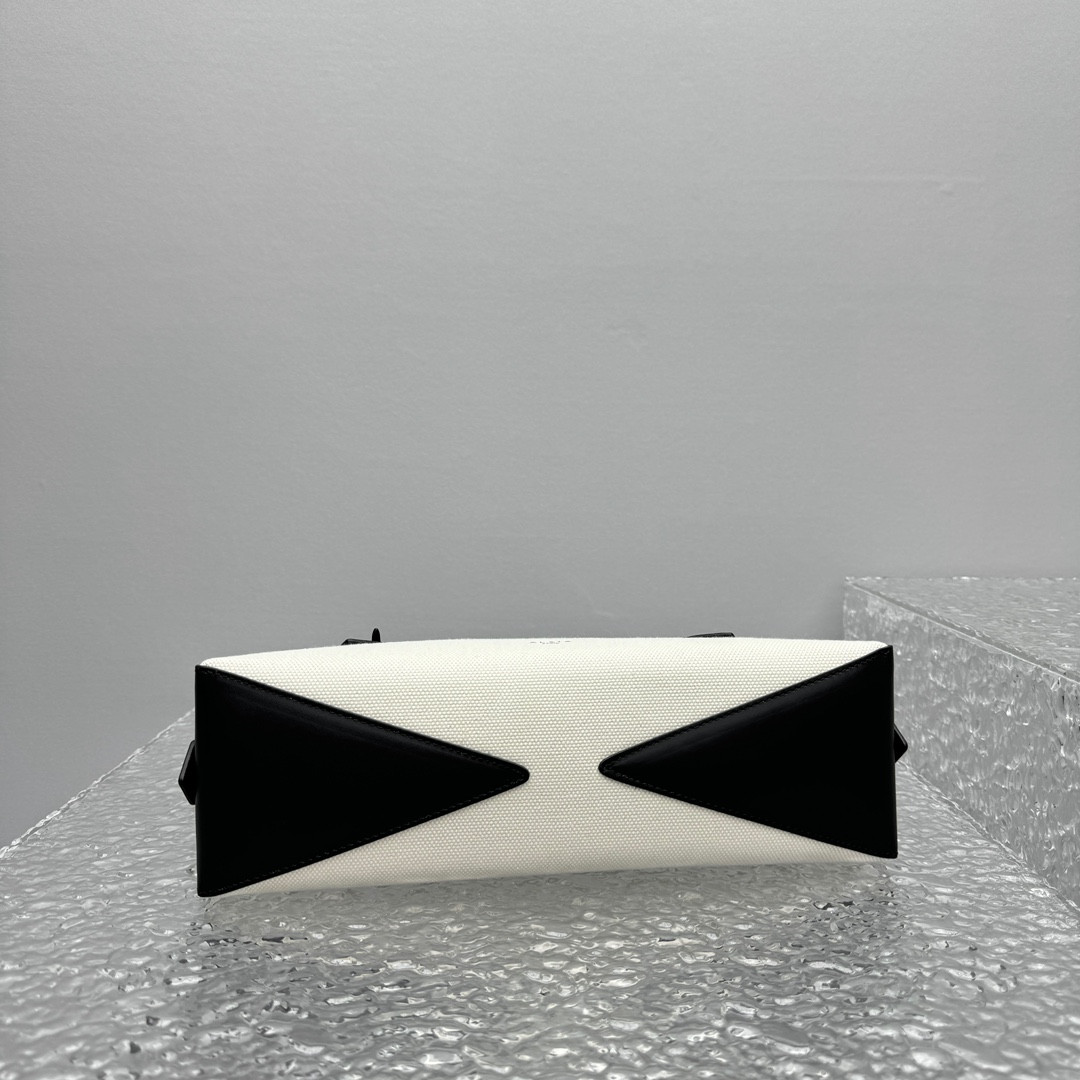 A1a1a LE TECKEL MEDIUM BAG 33x11x10cm