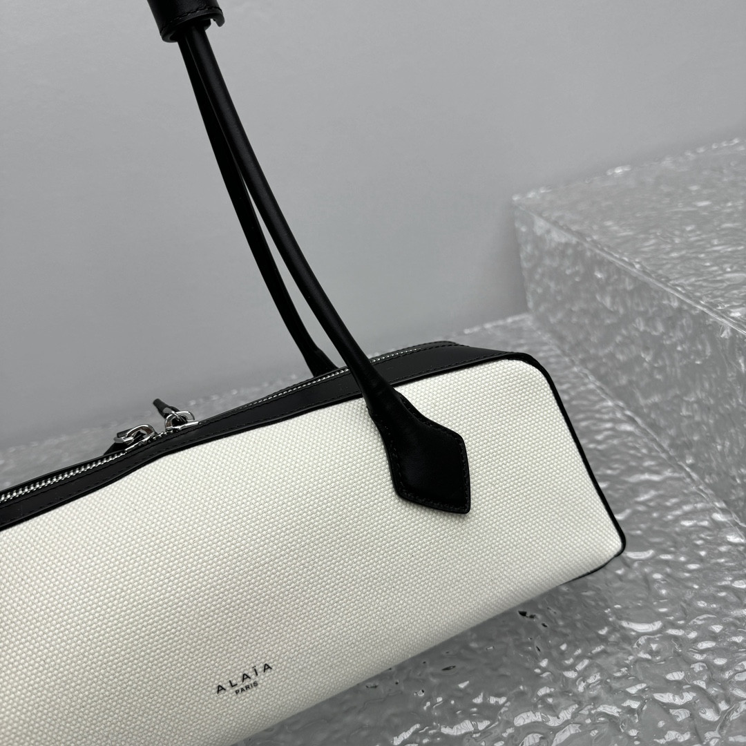 A1a1a LE TECKEL MEDIUM BAG 33x11x10cm