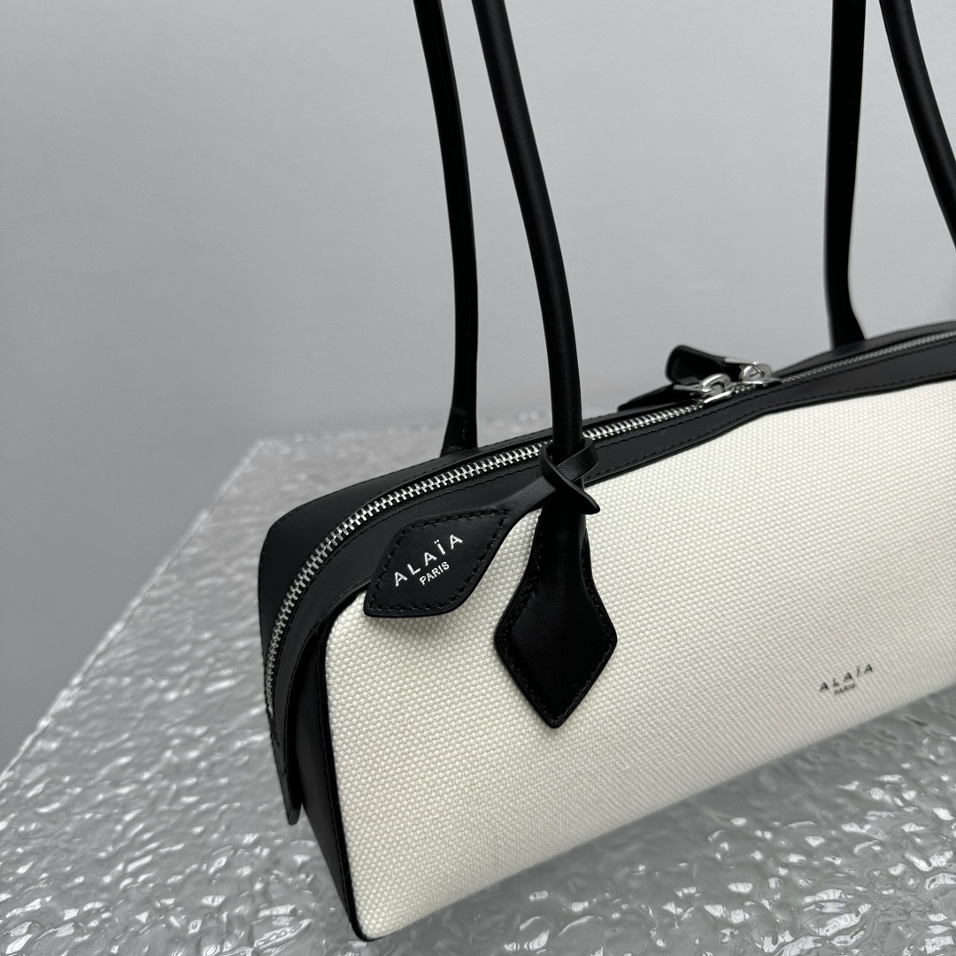 A1a1a LE TECKEL MEDIUM BAG 33x11x10cm