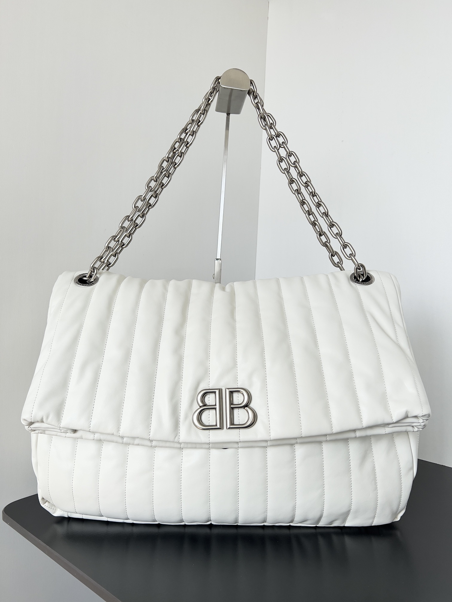 Ba1en*iaga Monaco Chain Bag Large 43.5x32x23cm