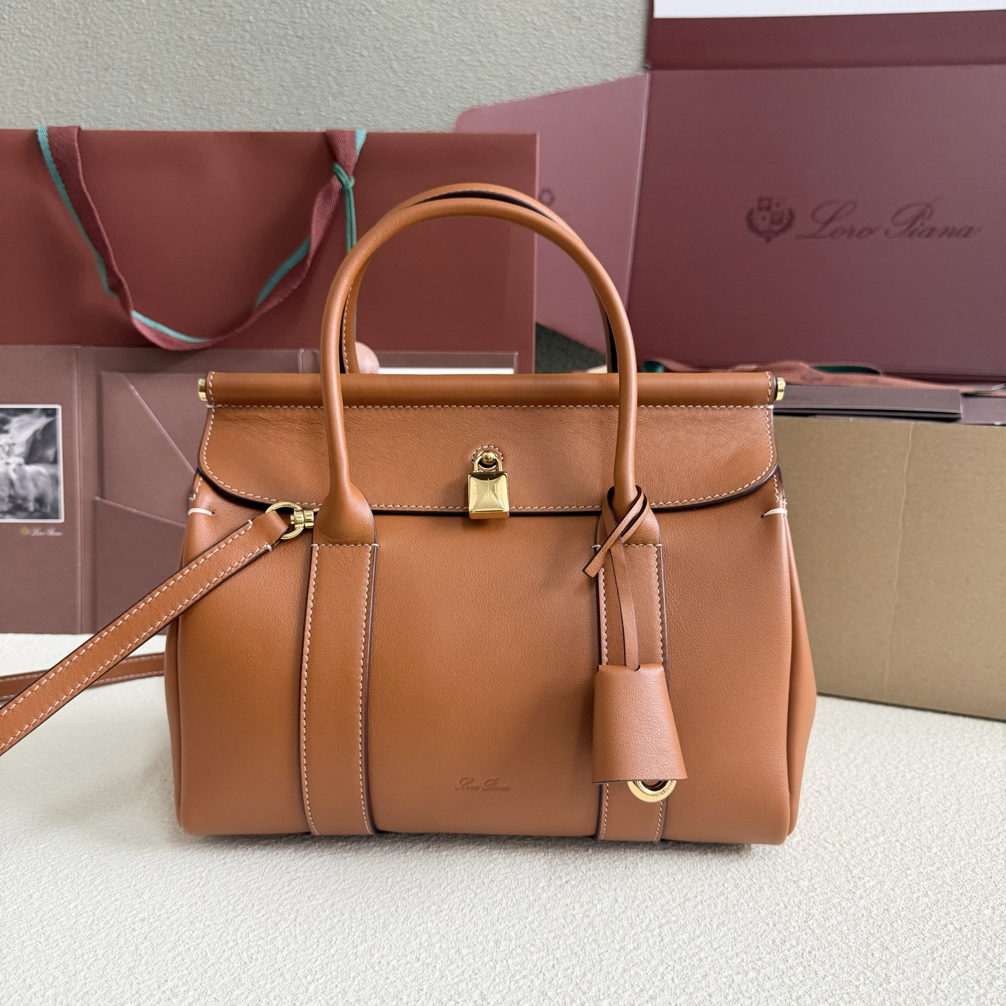 L0r0 P1ana Loom L25 Calfskin 25x18x12.5cm