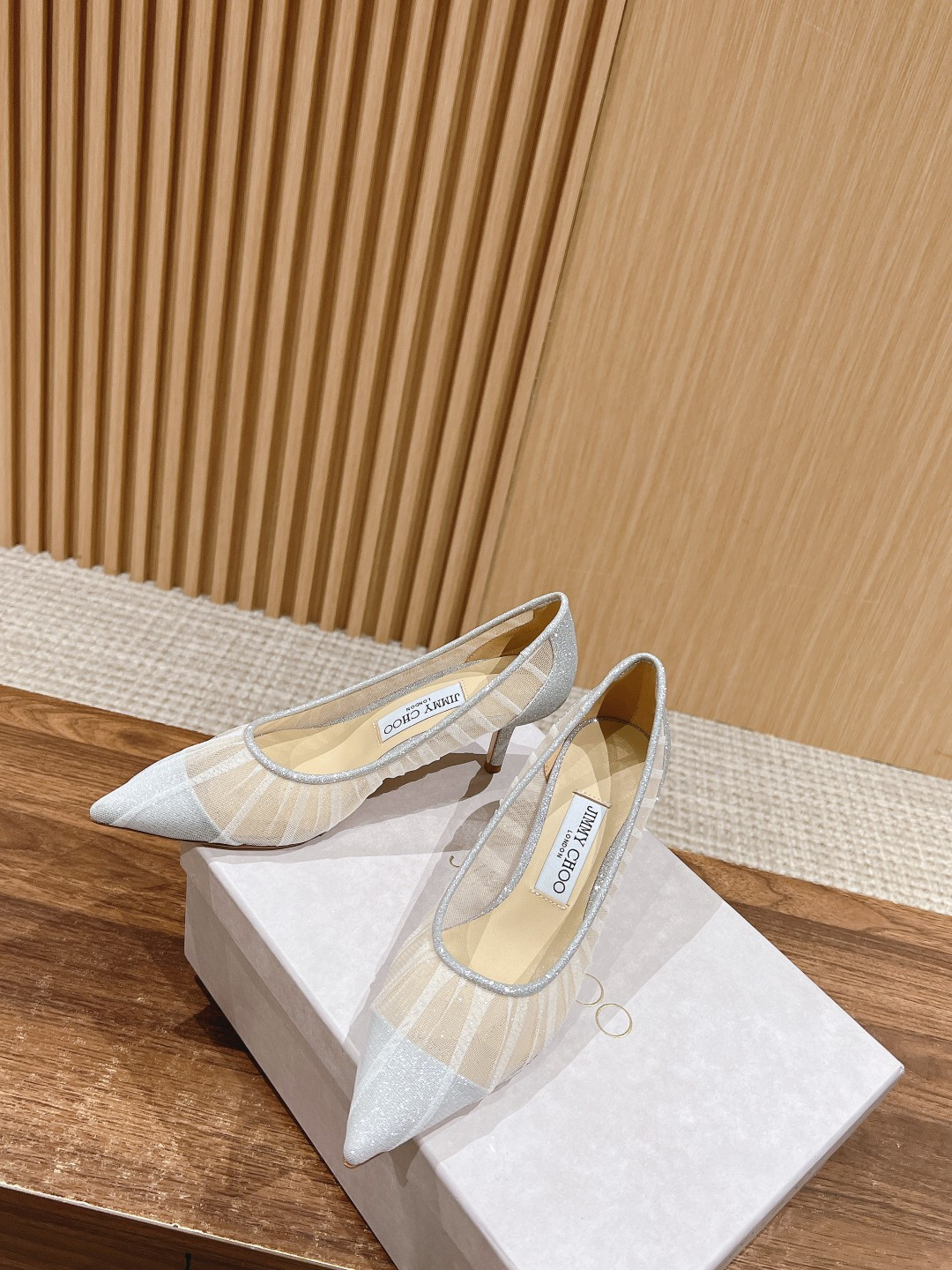 UA J1m*y Ch00 Pumps