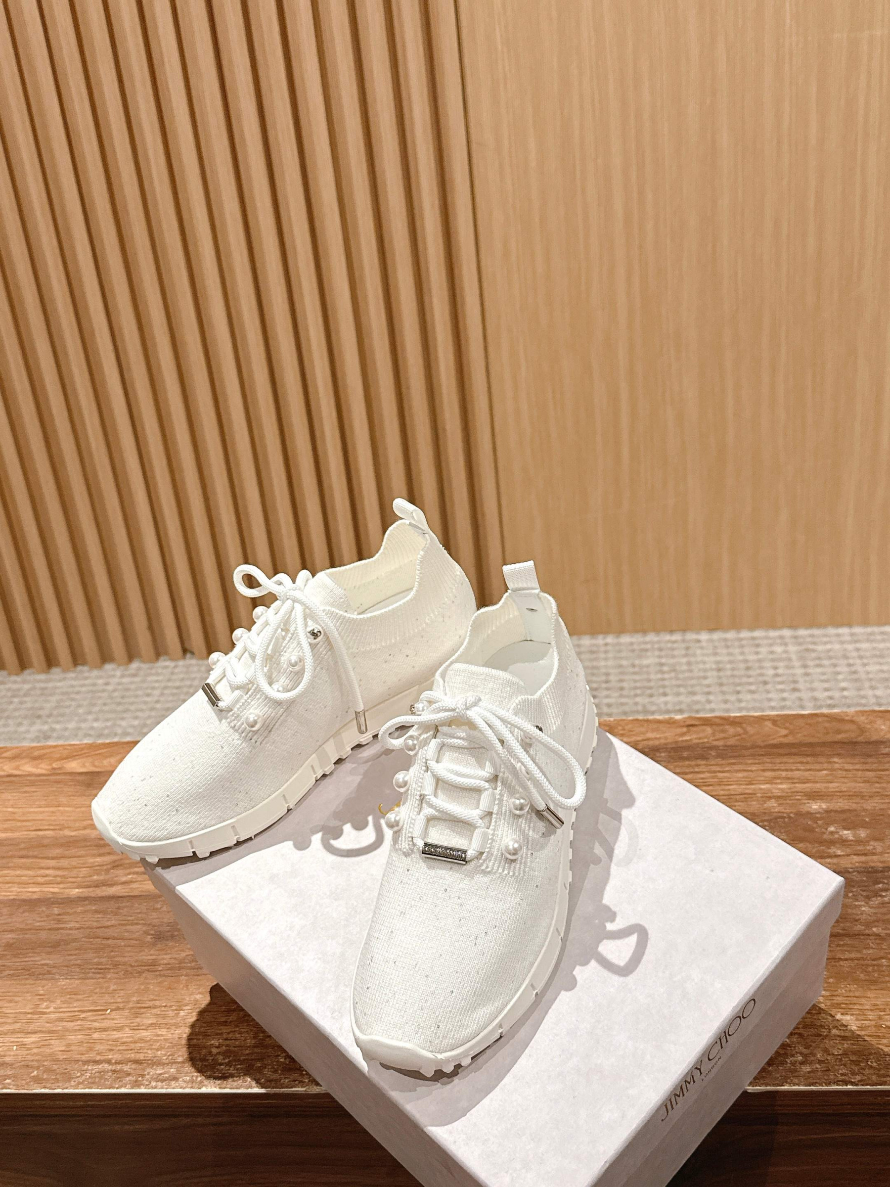 UA J1m*y Ch00 Casual Sneakers