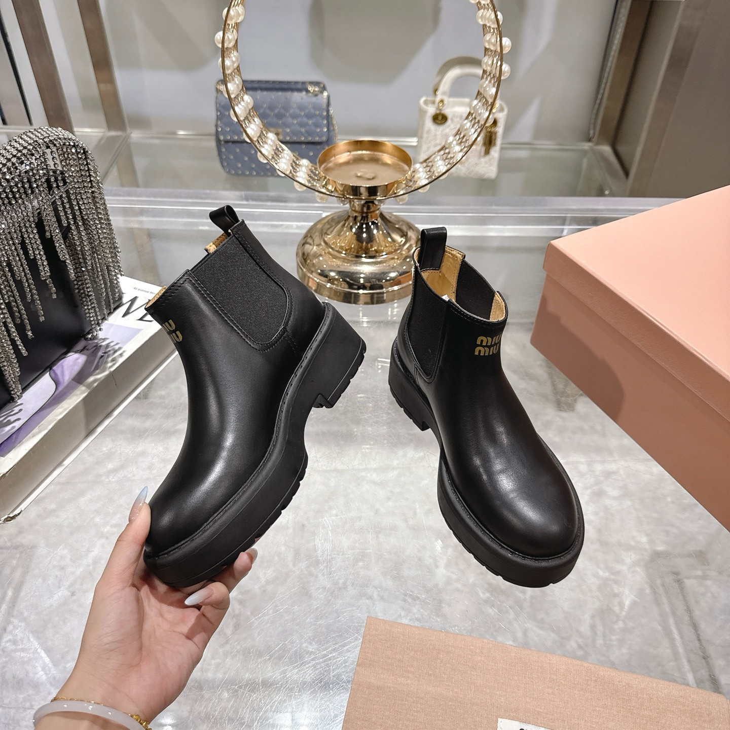 ua M1v M1v leather booties