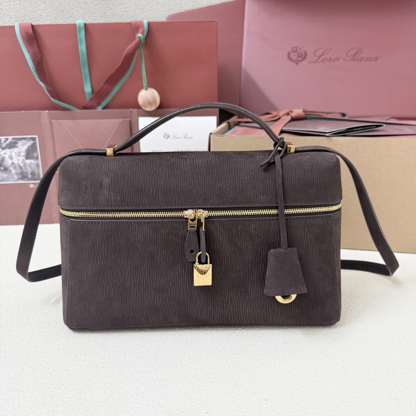 L0r0 P1ana Extra Pocket L27 16x27x10cm