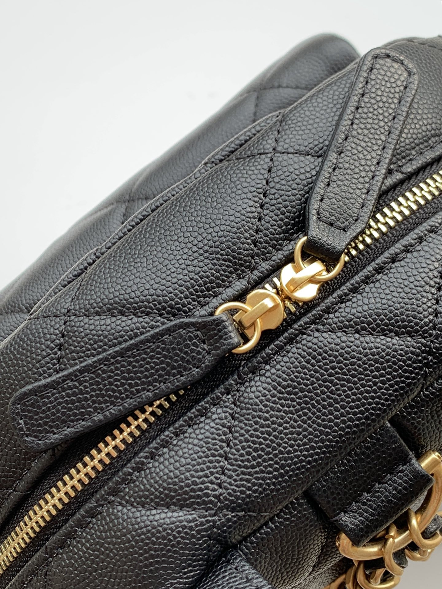 Ch**el backpack 22x22.5x8.5cm