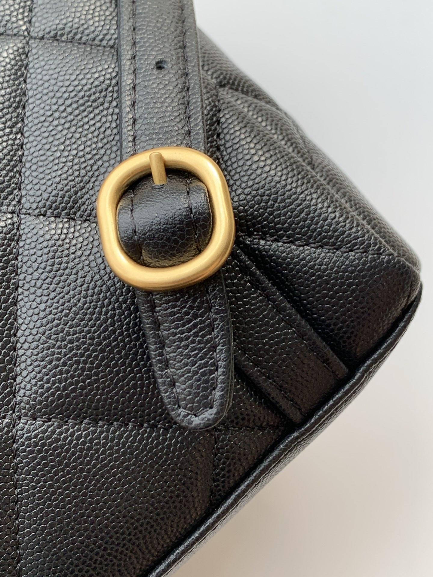 Ch**el backpack 22x22.5x8.5cm