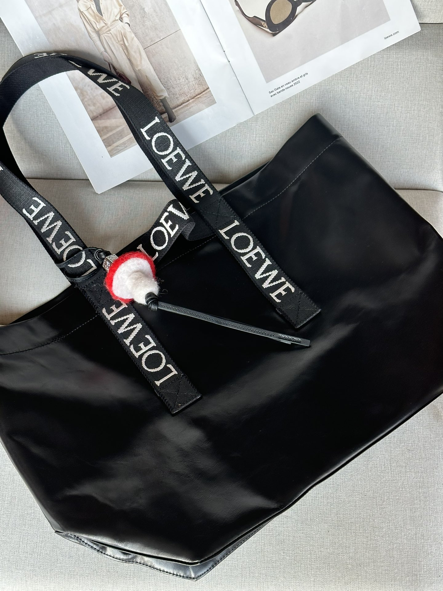 L0ew* fold shopper in paper calfskin 31x50x20cm