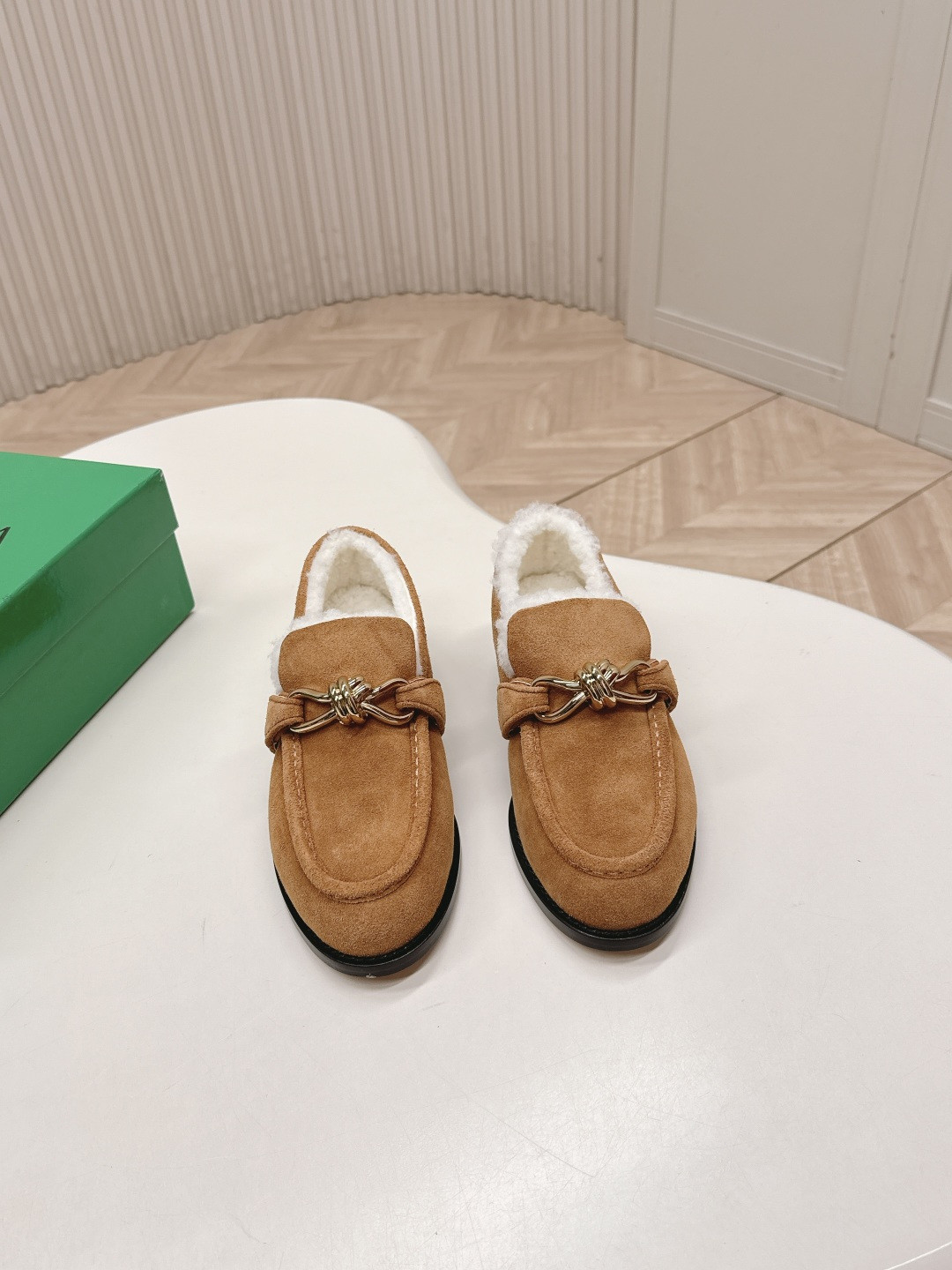 UA B0tt*ga Ven*ta Loafers Shoes