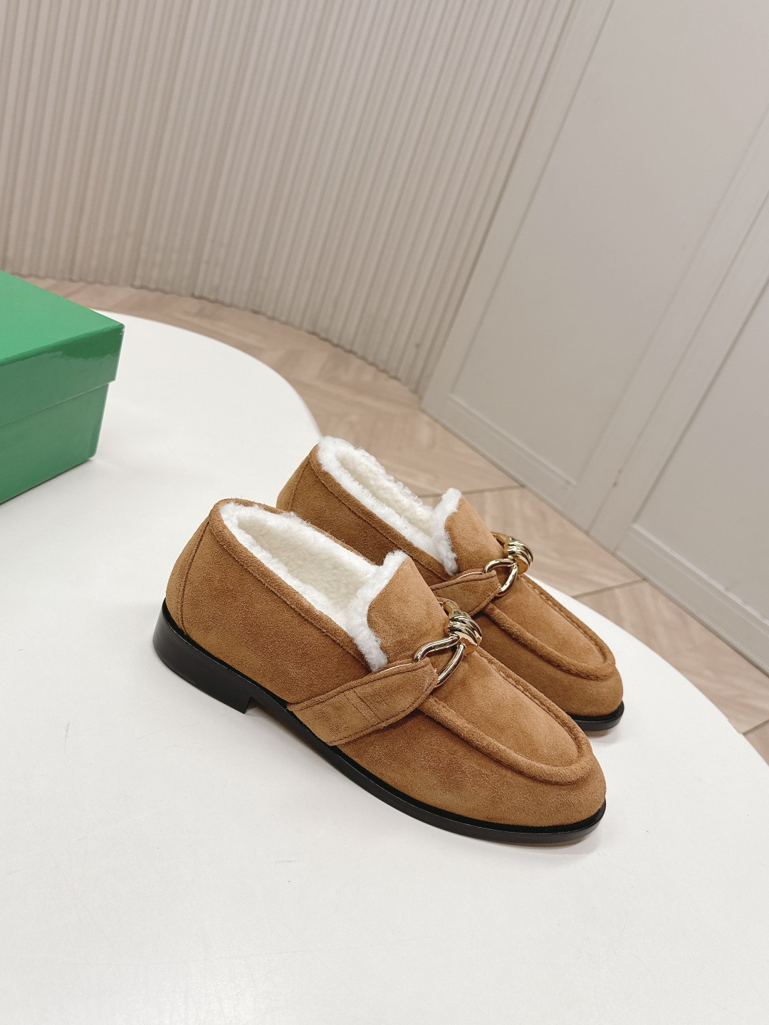 UA B0tt*ga Ven*ta Loafers Shoes