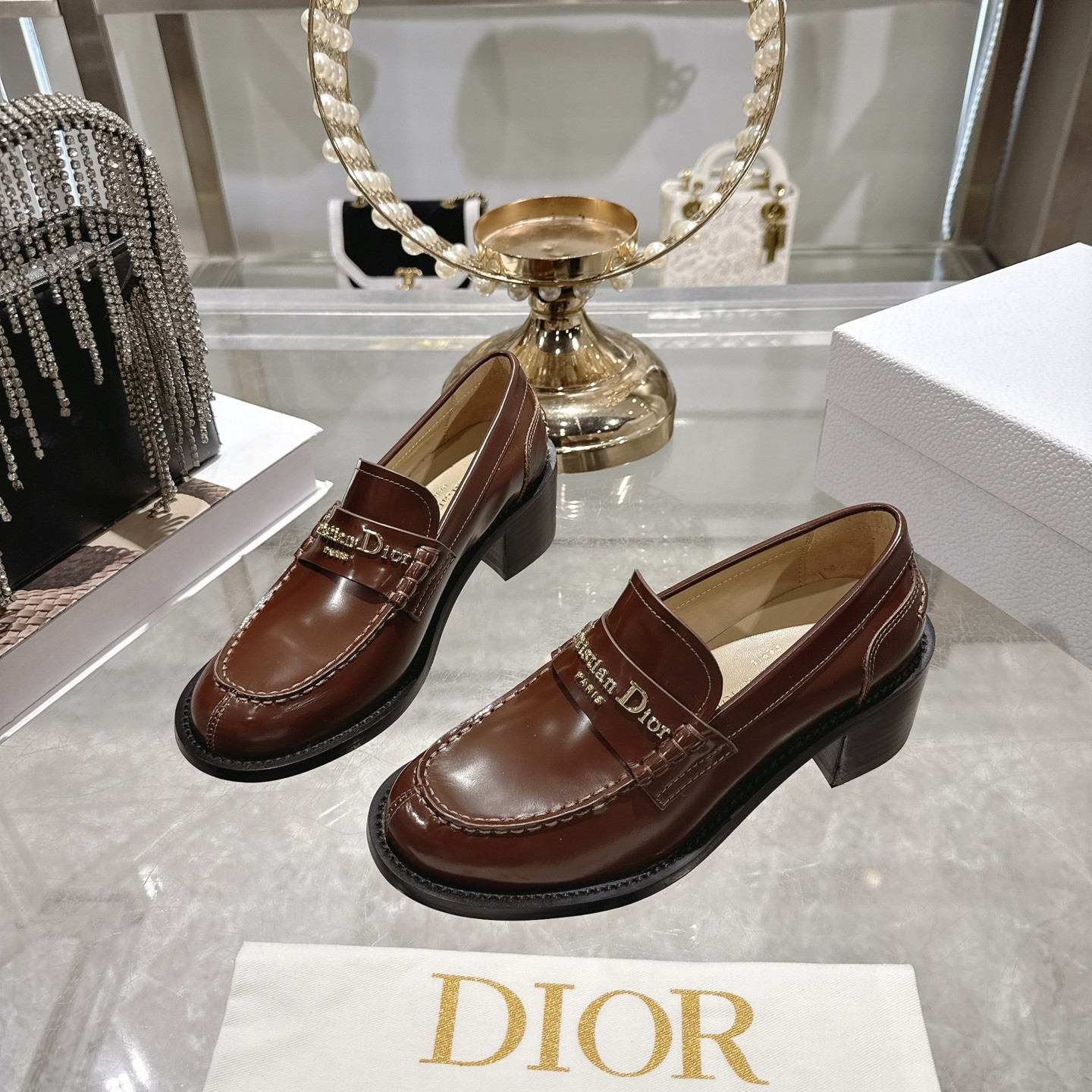 UA D10r Boy Pump