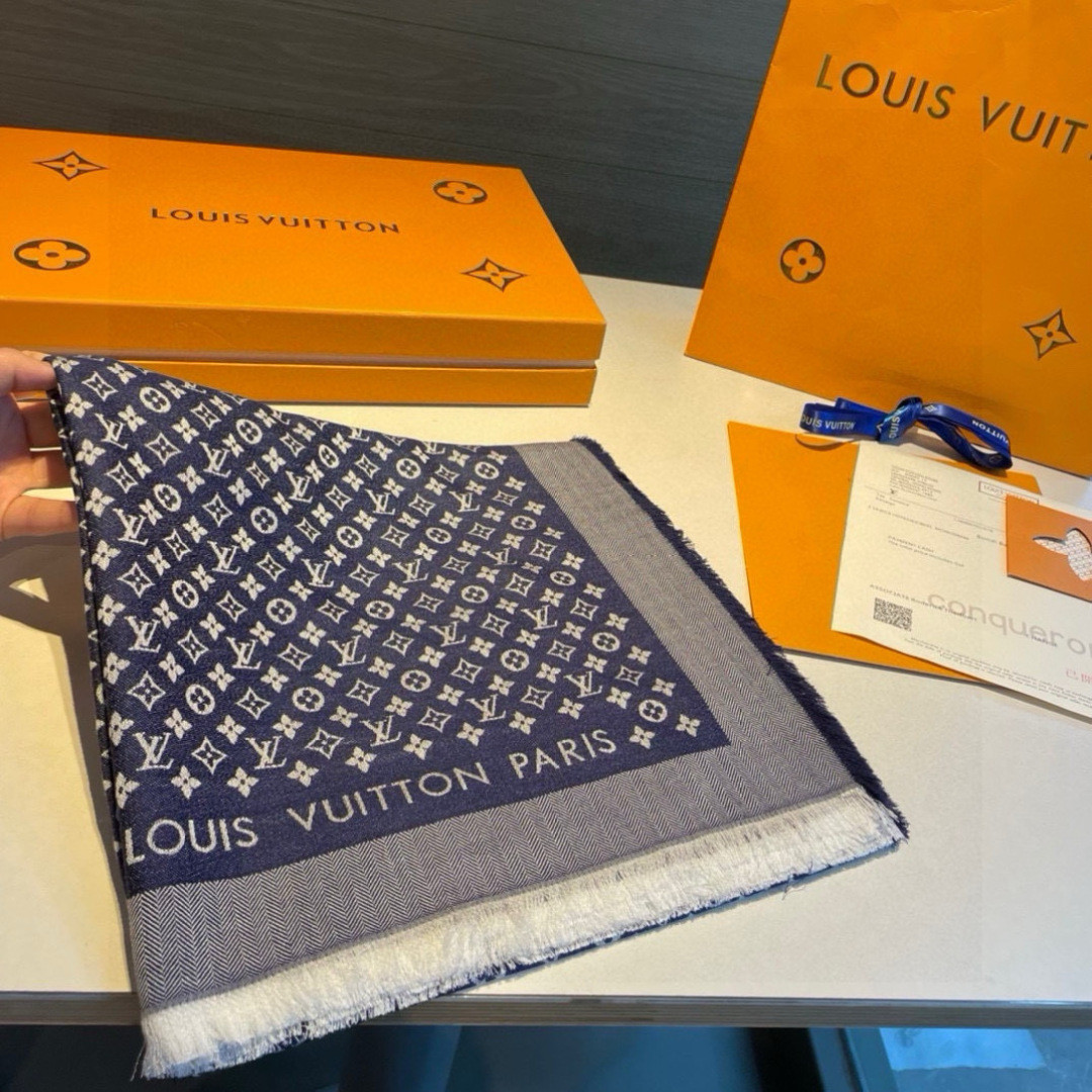 l0vis Vvtt0n monogram scarf 120x120cm 70% wool 30% silk