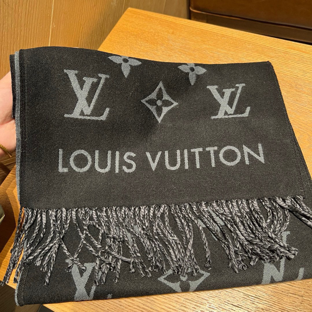 l0vis Vvtt0n monogram scarf 34x186cm 100% wool tassel trim