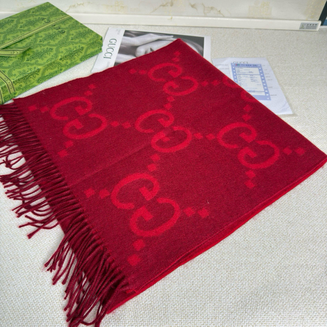Gvc*1 scarf 45x200cm 100% cashmere