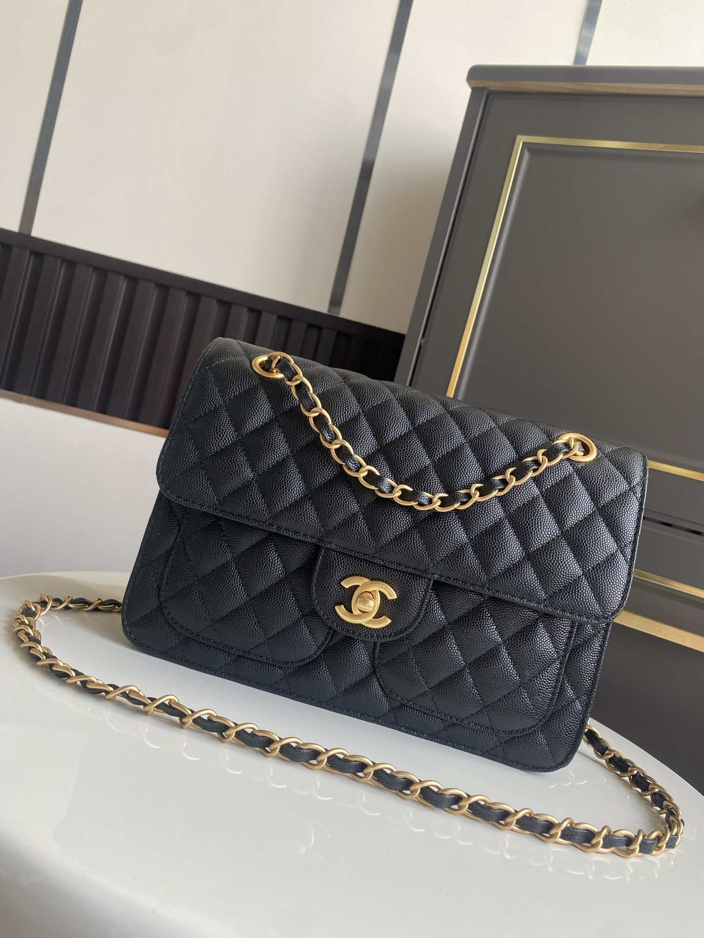 Ch**el flap bag 17x25x5cm