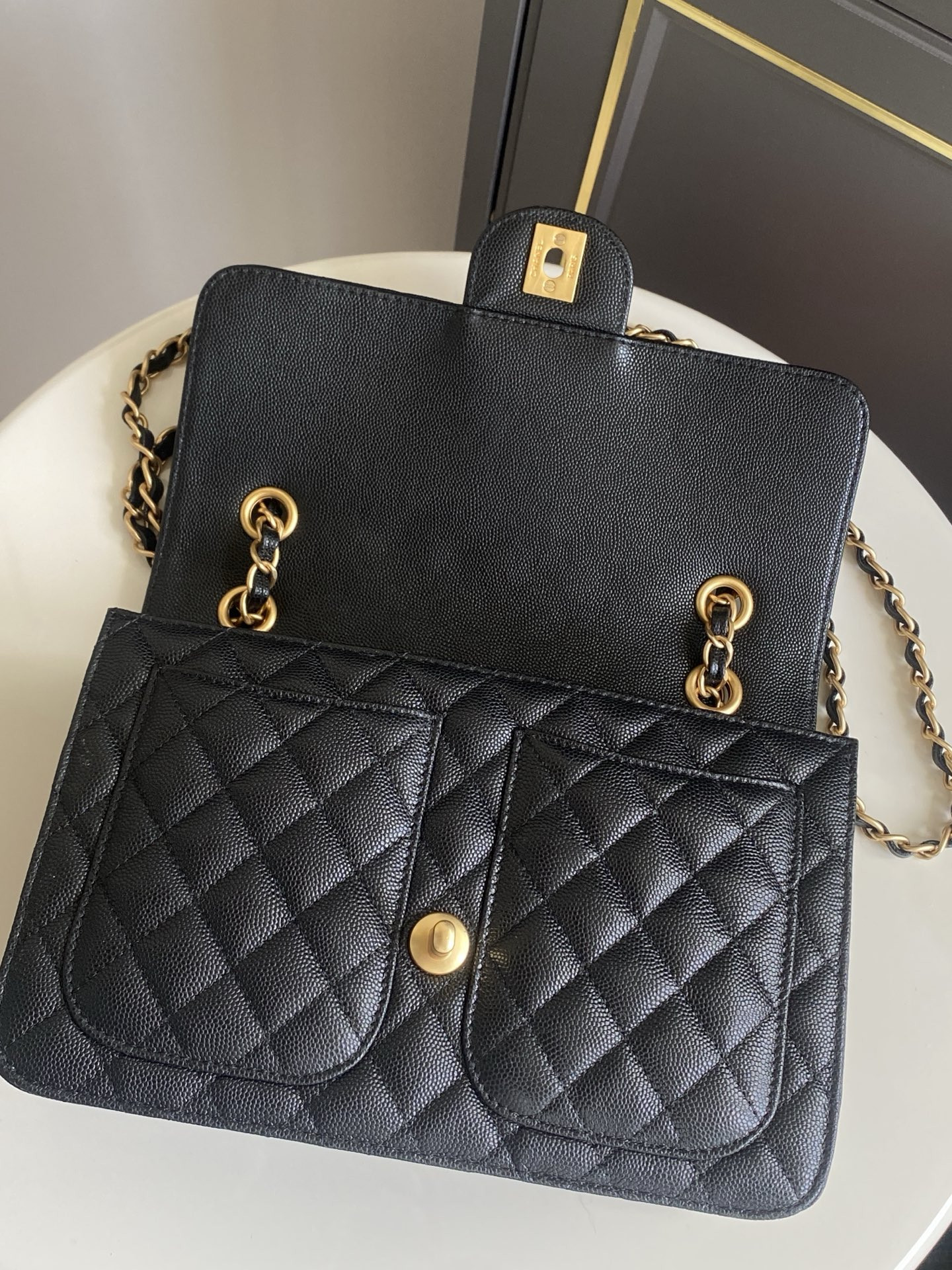 Ch**el flap bag 17x25x5cm