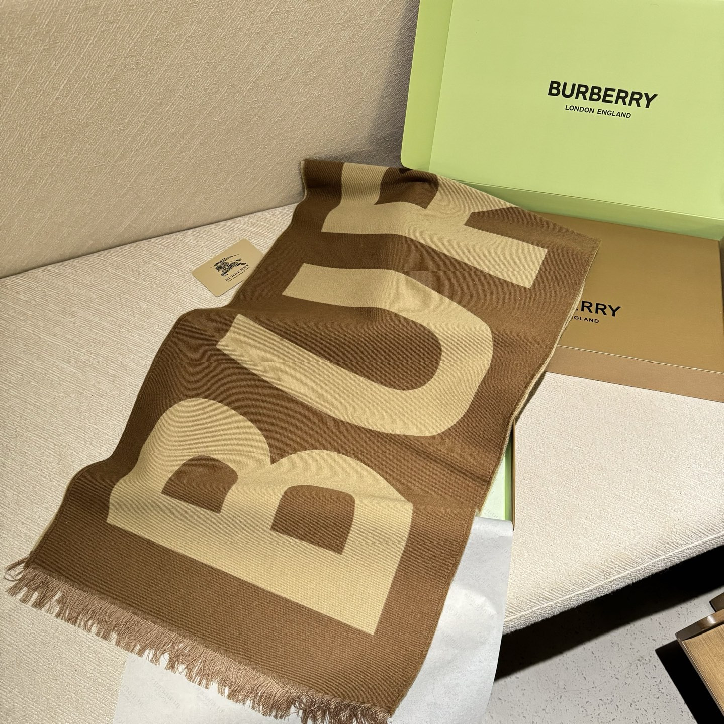 Bv*b*rry scarf 33x188cm 100% wool