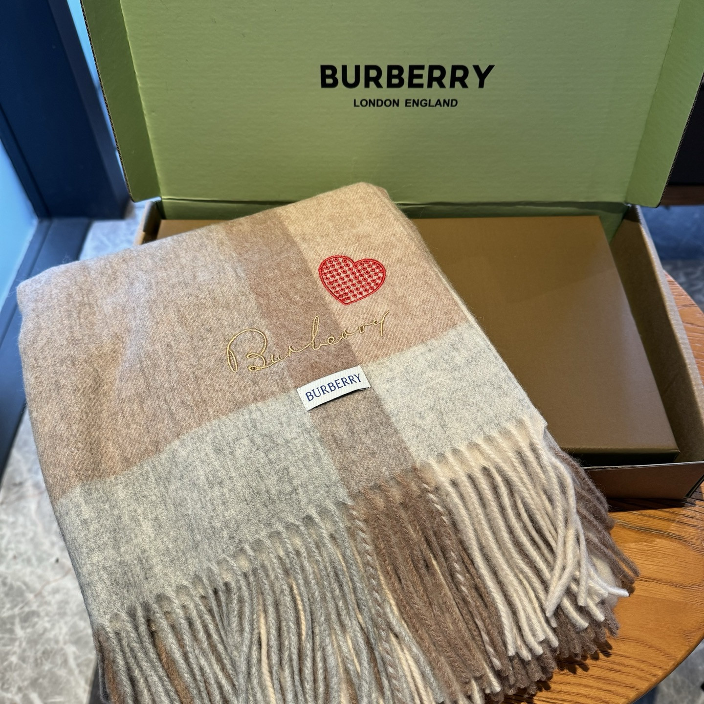 Bv*b*rry scarf 60x180cm 100% lambswool