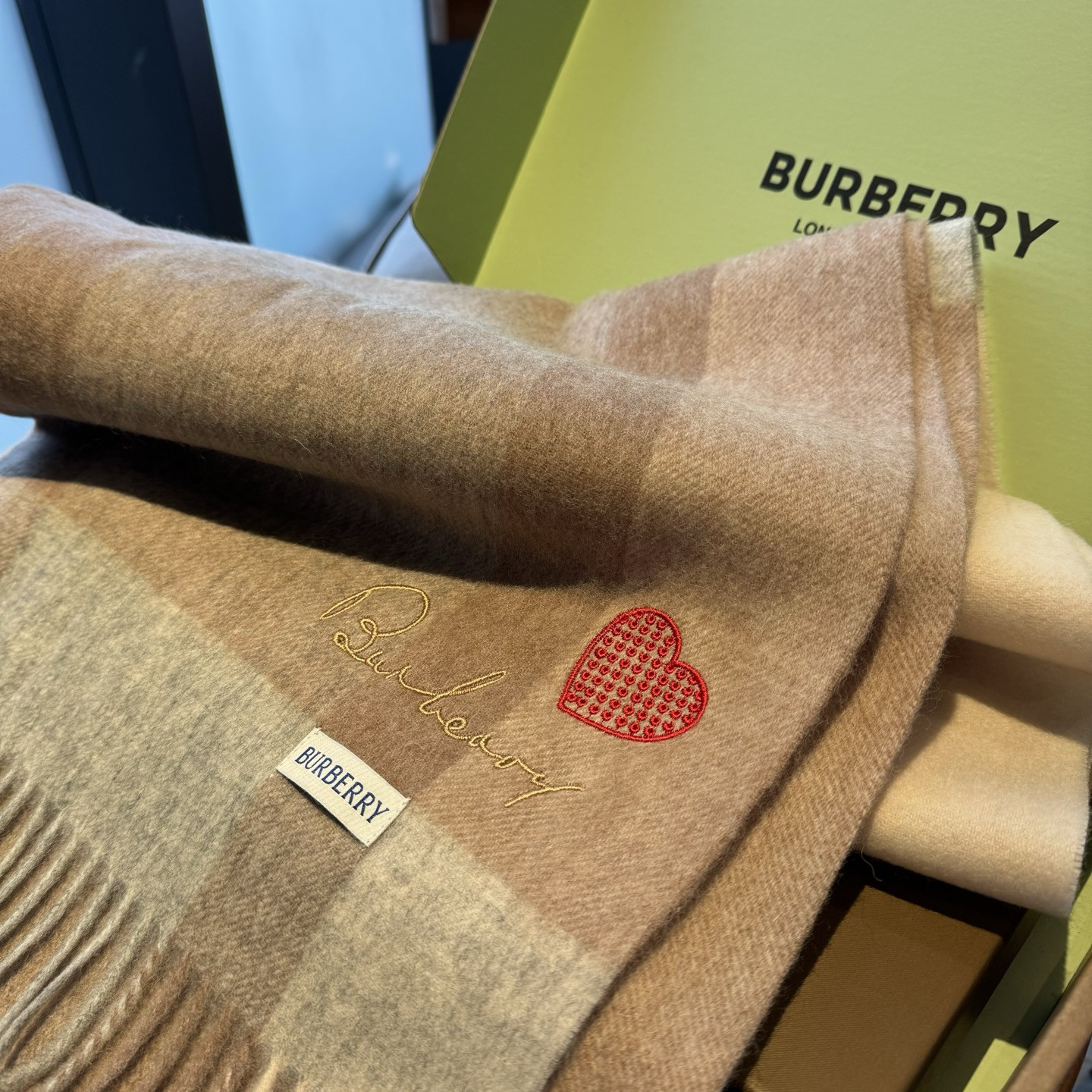 Bv*b*rry scarf 60x180cm 100% lambswool