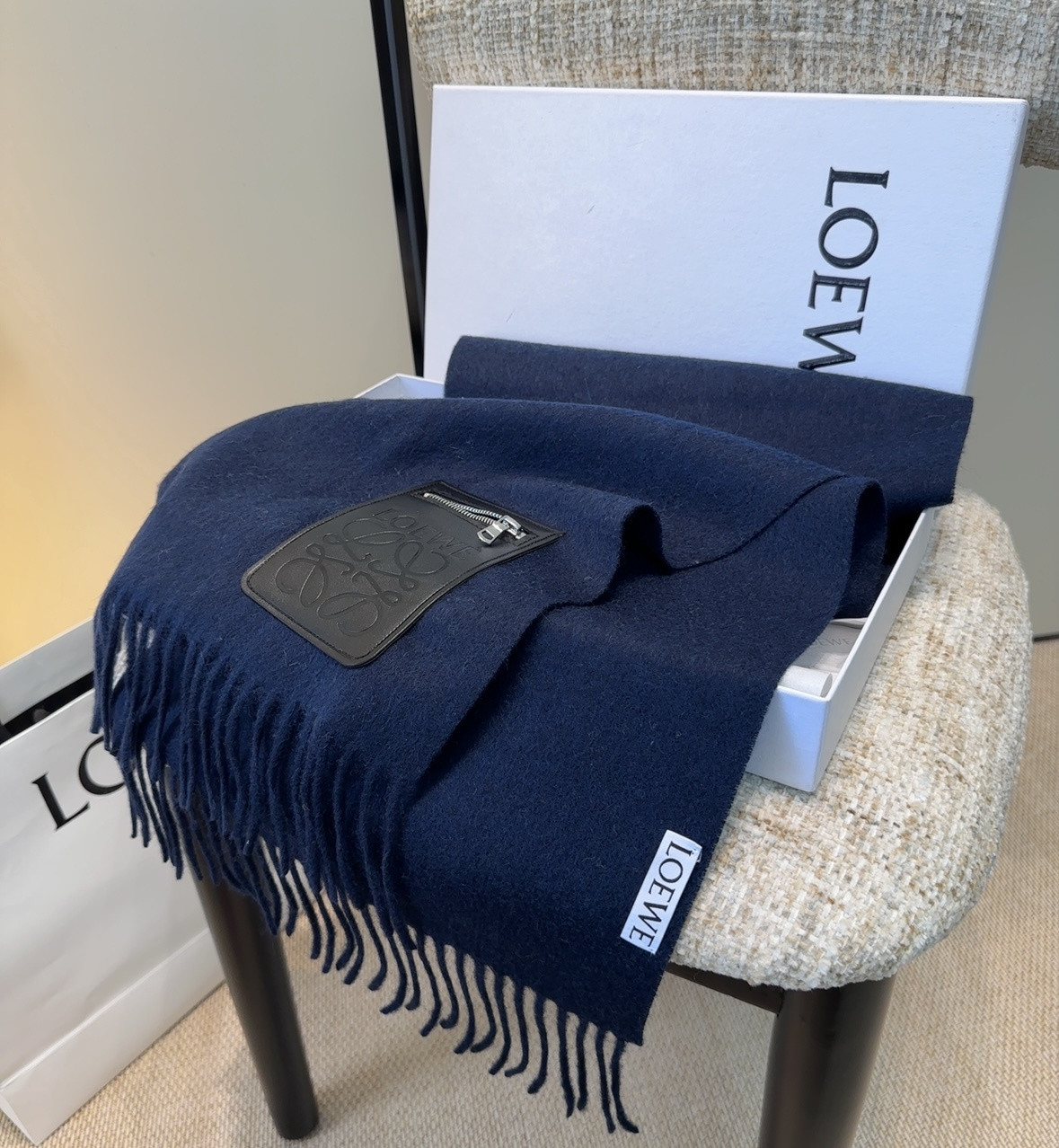 L0ew* scarf 30x180cm