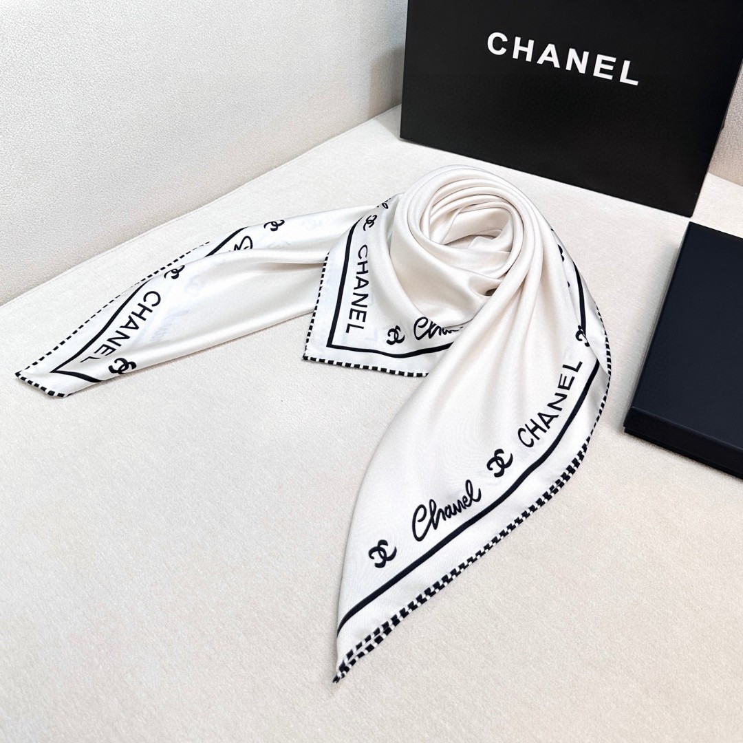 Ch**el scarf 90x90cm