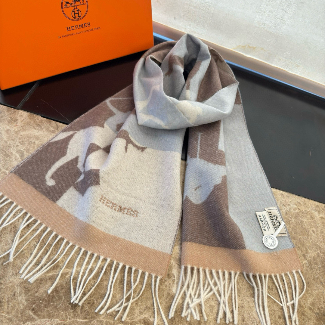H**me5 scarf 30x168cm