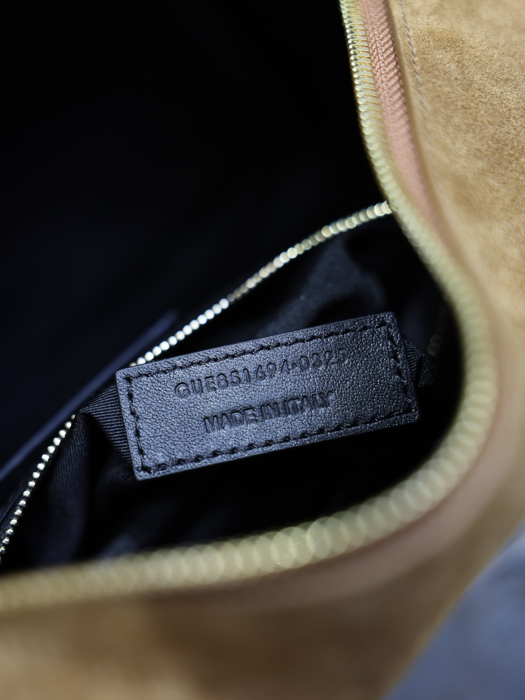 Y51 SAC DE JOUR Small Boston in Suede 27x18x15cm